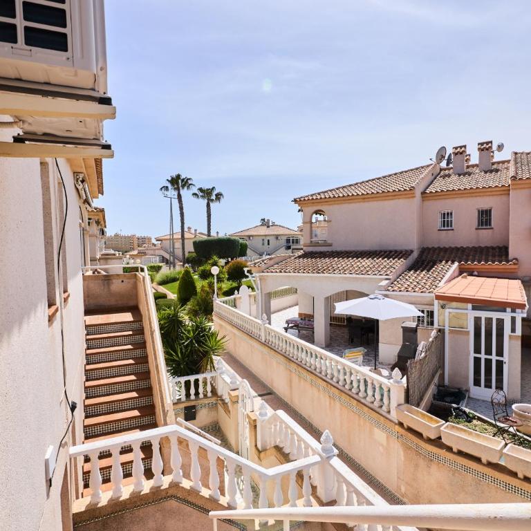 081 Design Style- Alicante Holiday - Bungalow Superior - 26