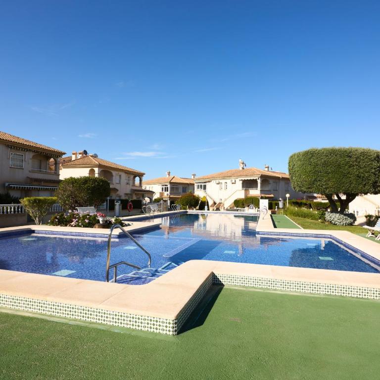 081 Design Style- Alicante Holiday - Bungalow Superior - 31