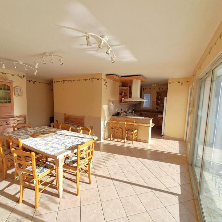 Maison 3 chambres avec piscine à 5 min à pied de la plage - Maison 3 Chambres - 13
