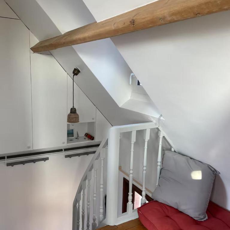 The romantic perch close to the sea - One-Bedroom Apartment - 12