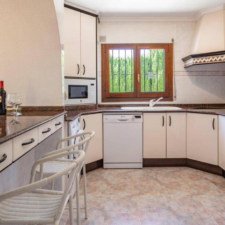 Villa Papillon by Villa Plus - Villa - 13