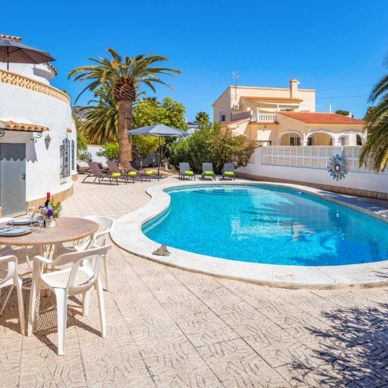 Villa Papillon by Villa Plus - Villa - 9