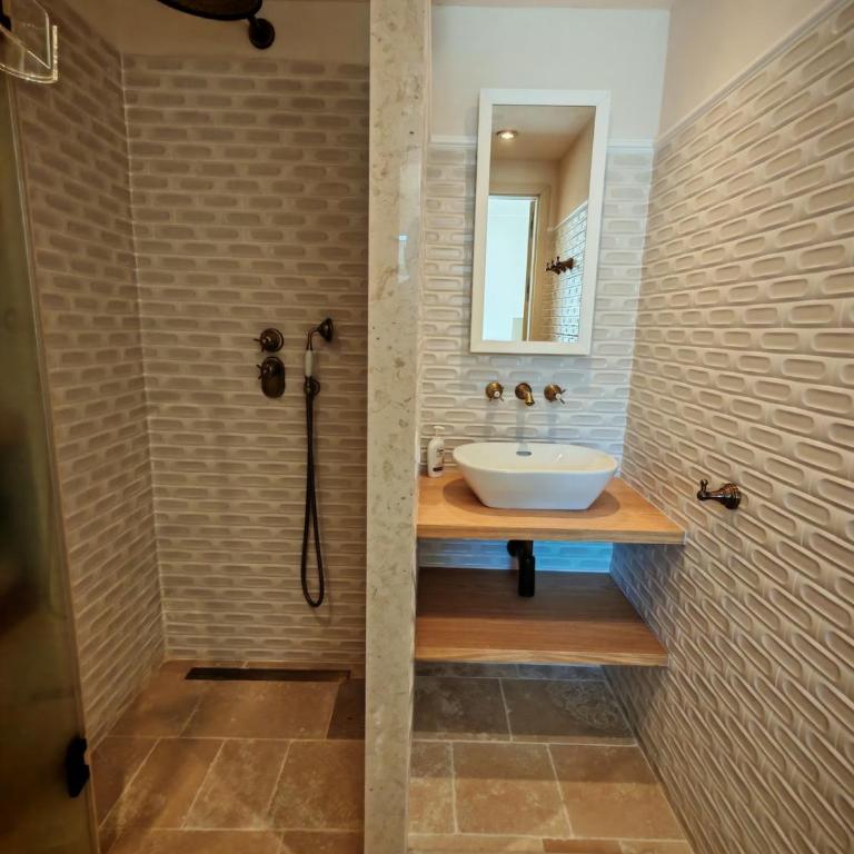Eden Marina Piccola Luxury Home - One-Bedroom Apartment - 12