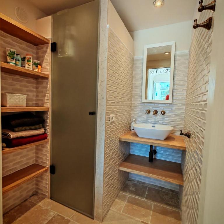 Eden Marina Piccola Luxury Home - One-Bedroom Apartment - 14