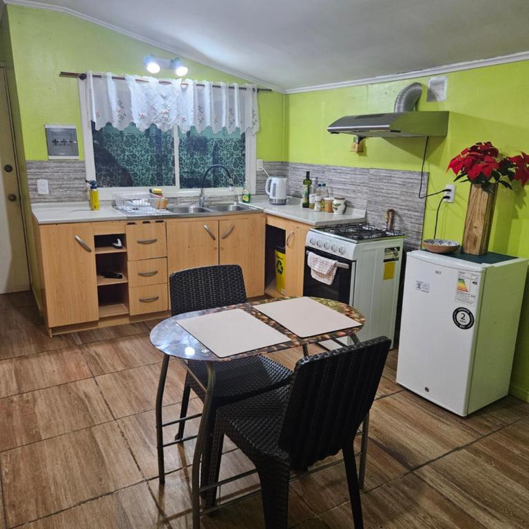 Samka alojamiento - Three-Bedroom House - 10