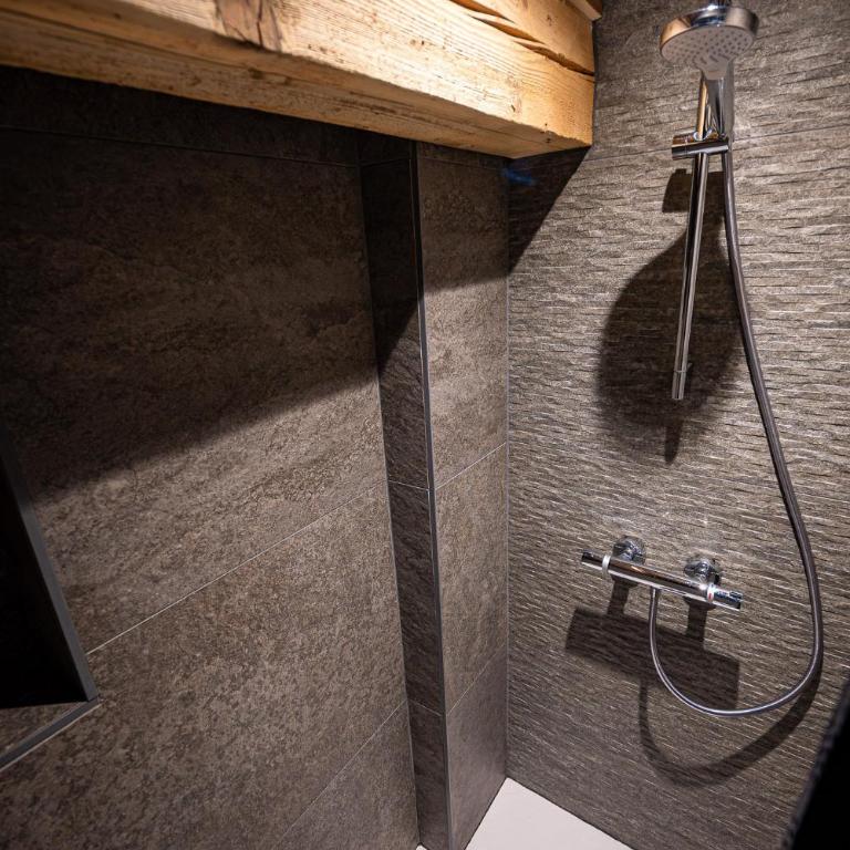 L'Échappée - Chalet d'exception avec sauna, 7 chambres 7 salles de bain, terrasses, jardin et vues sublimes, skiroom, proche télécabine - Chalet Supérieur - 43
