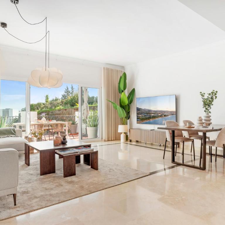 Luxurious Penthouse - View, Roof Terrace, 3BR - 2BA - Apartamento de 3 dormitorios - 8