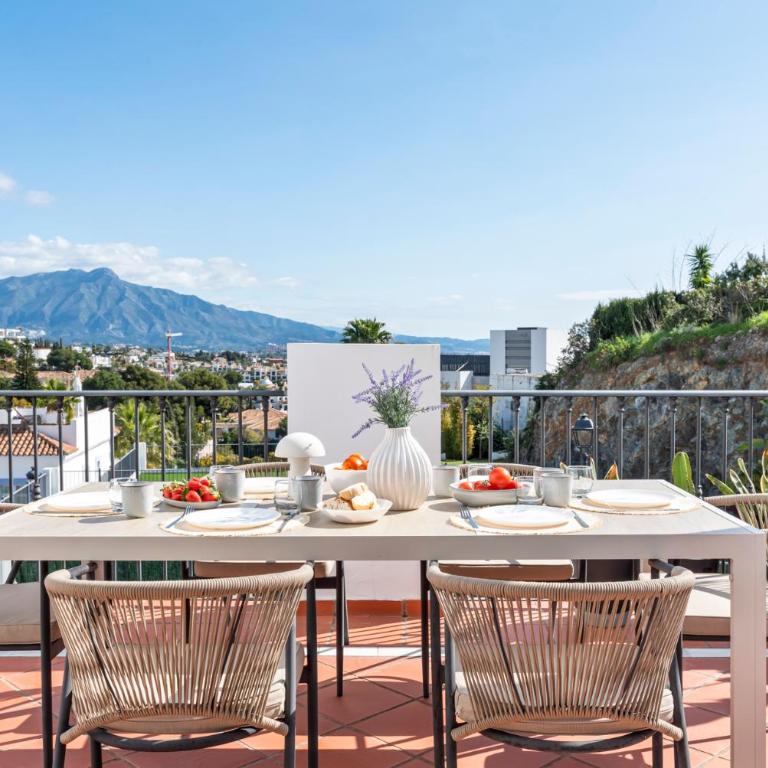 Luxurious Penthouse - View, Roof Terrace, 3BR - 2BA - Apartamento de 3 dormitorios - 5