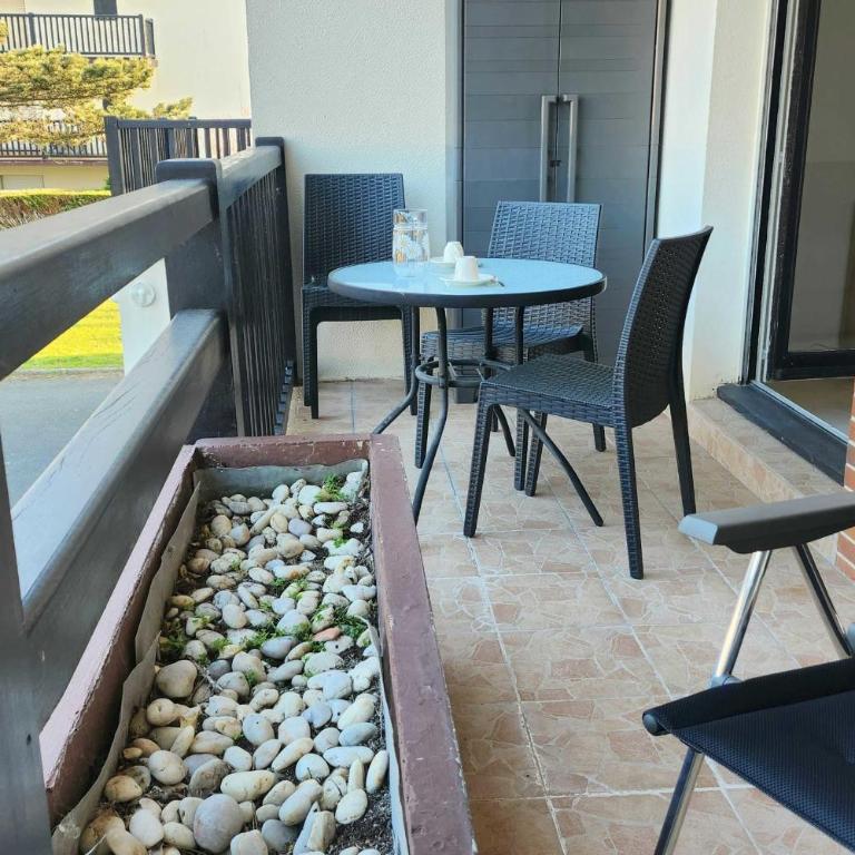 Nice T2 with balcony - near beach - Appartement - 12