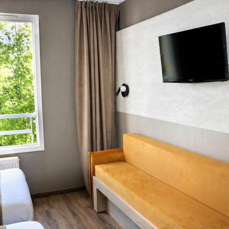 Hôtel La Solitude - Chambre Double ou Lits Jumeaux Confort - 9