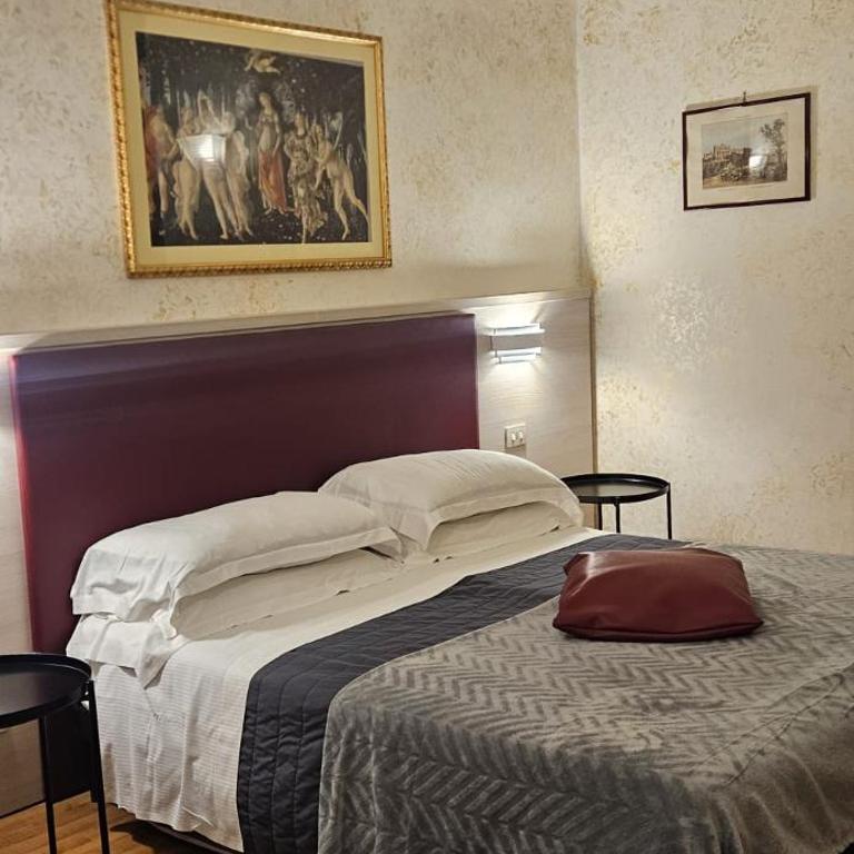 Hotel Julia Trevi - Spagna - Camera Tripla Superior - 7