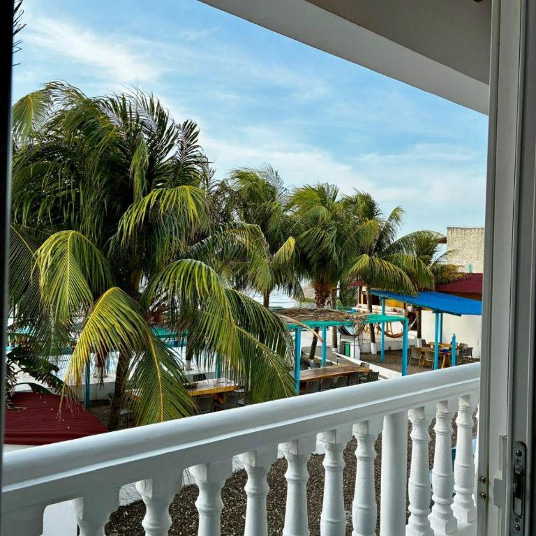 Los Pinos Beach Club Manzanillo - Family Room - 5