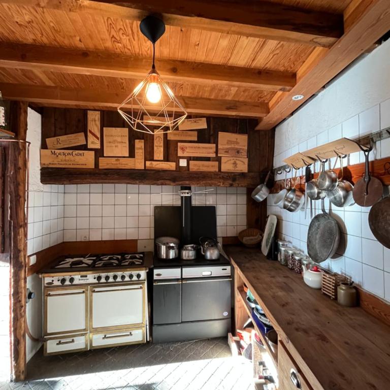 Grand chalet d alpage tout confort dans la nature - Chalet - 8