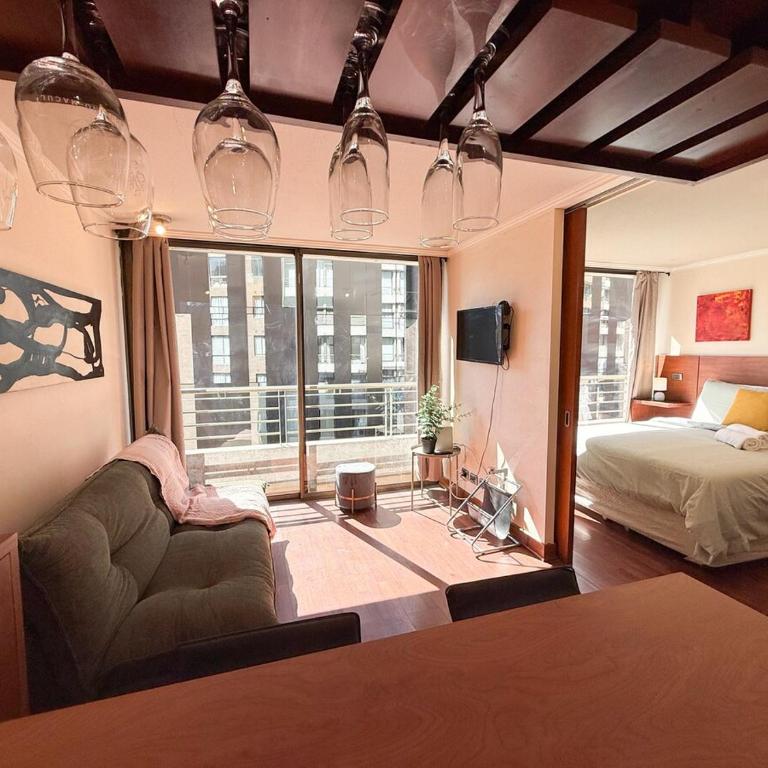 10th floor, building with pool and gym - One-Bedroom Apartment - 17