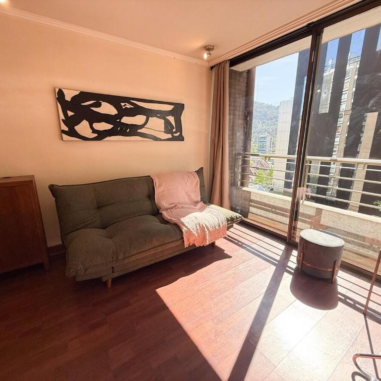 10th floor, building with pool and gym - One-Bedroom Apartment - 20