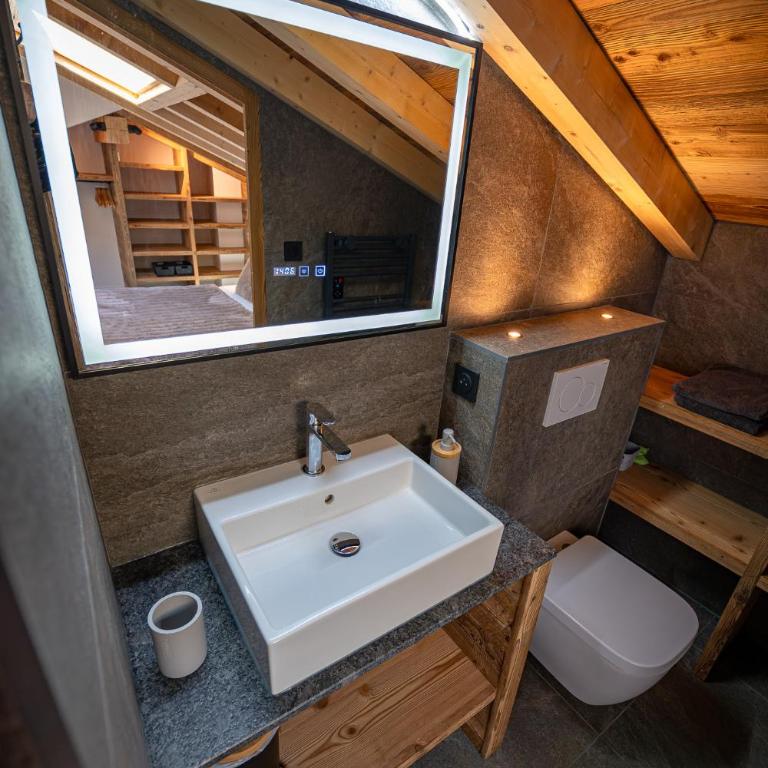 L'Échappée - Chalet d'exception avec sauna, 7 chambres 7 salles de bain, terrasses, jardin et vues sublimes, skiroom, proche télécabine - Chalet Supérieur - 58