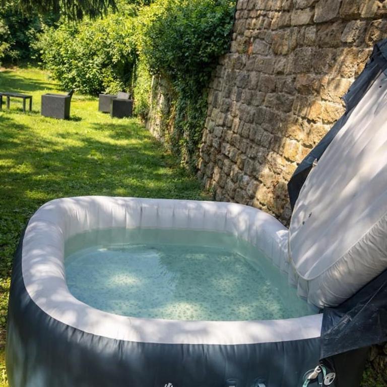 Appartement rénové 1er étage 45m2 avec JARDIN ET JACUZZI - Apartamento de 1 dormitorio - 8