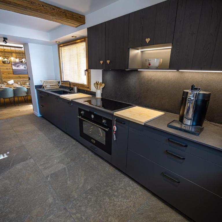 L'Échappée - Chalet d'exception avec sauna, 7 chambres 7 salles de bain, terrasses, jardin et vues sublimes, skiroom, proche télécabine - Chalet Supérieur - 8