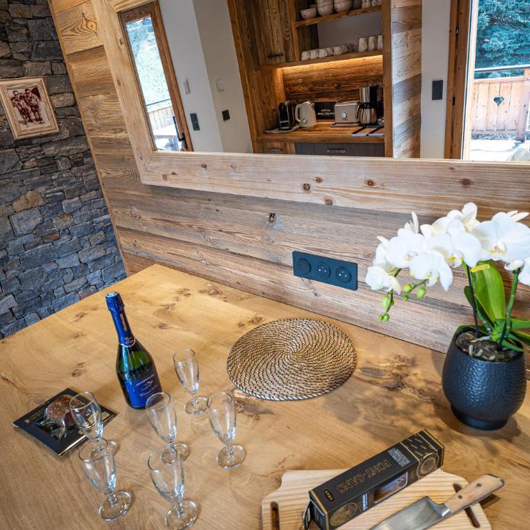 L'Échappée - Chalet d'exception avec sauna, 7 chambres 7 salles de bain, terrasses, jardin et vues sublimes, skiroom, proche télécabine - Chalet Supérieur - 89