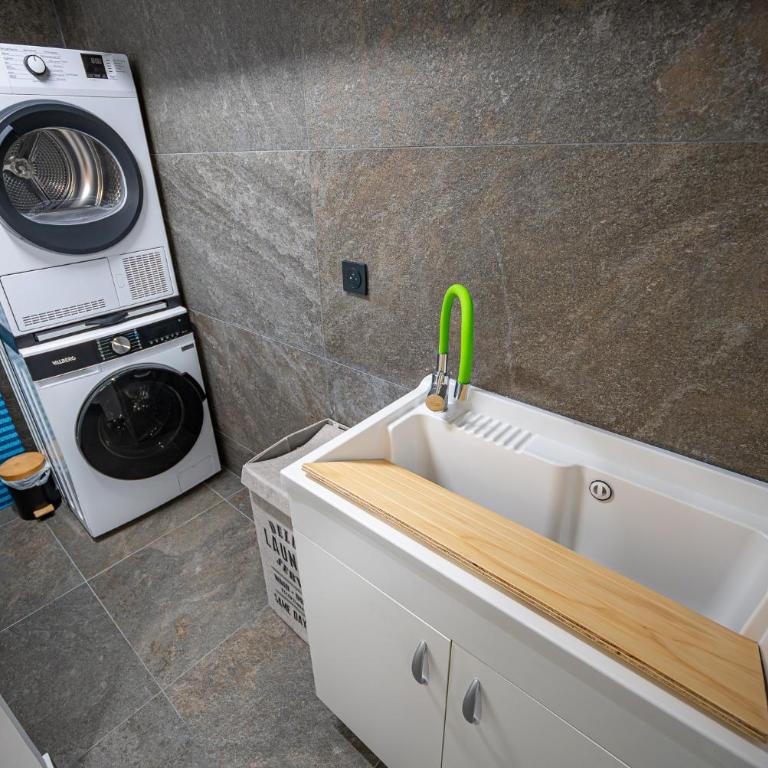 L'Échappée - Chalet d'exception avec sauna, 7 chambres 7 salles de bain, terrasses, jardin et vues sublimes, skiroom, proche télécabine - Chalet Supérieur - 20