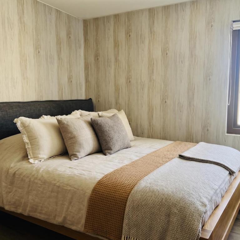 Esquia y disfruta - Four-Bedroom Deluxe Apartment - 5