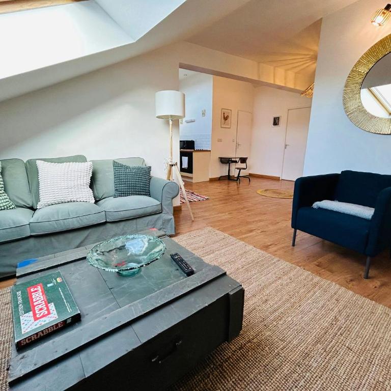 Le Spacieux Couturier Calme Gare centre - Appartement - 2