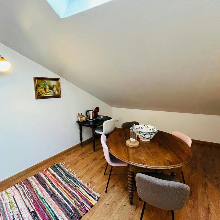 Le Spacieux Couturier Calme Gare centre - Appartement - 10