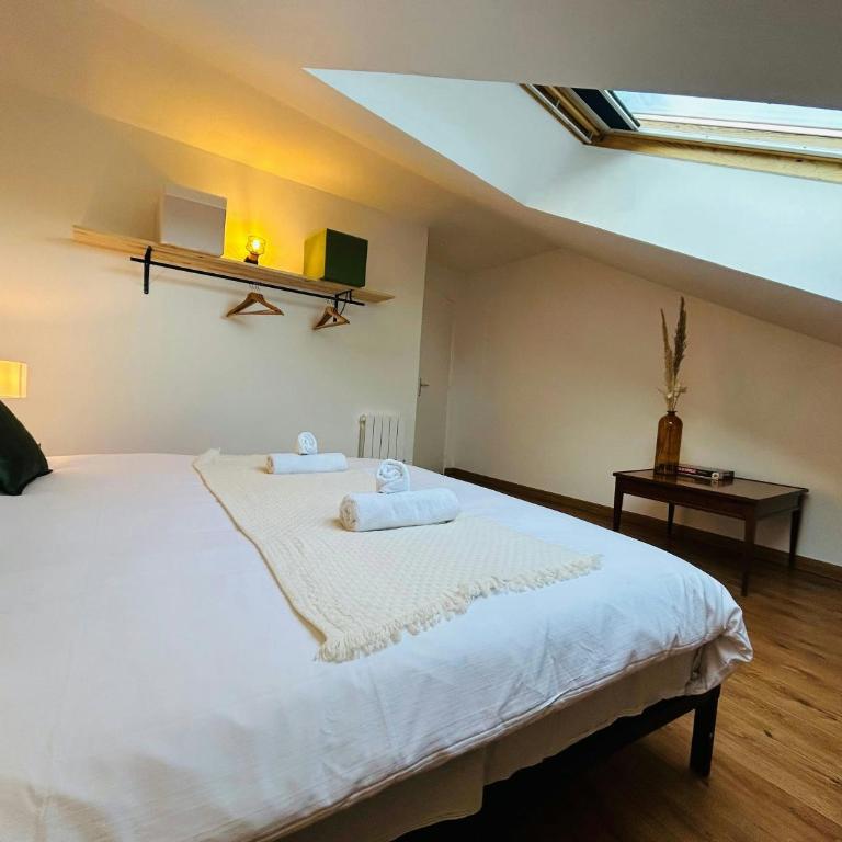 Le Spacieux Couturier Calme Gare centre - Appartement - 13
