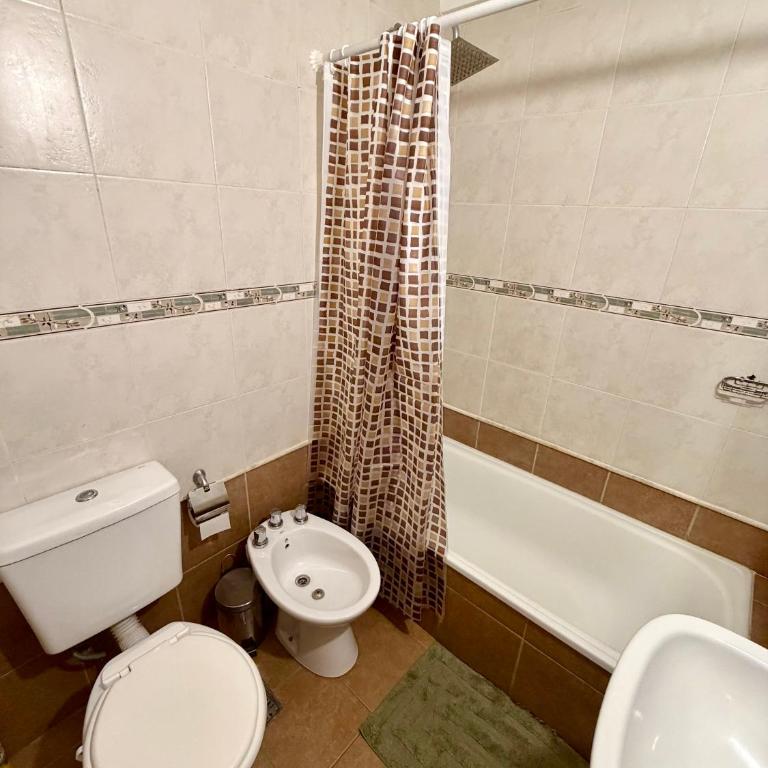 Pilares XV - Dpto con cochera y asador en zona céntrica - Two-Bedroom Apartment - 13
