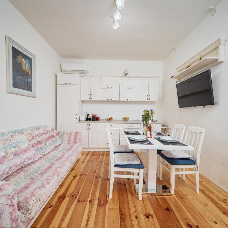 Aura Maris Apartment - One-Bedroom Apartment - 5