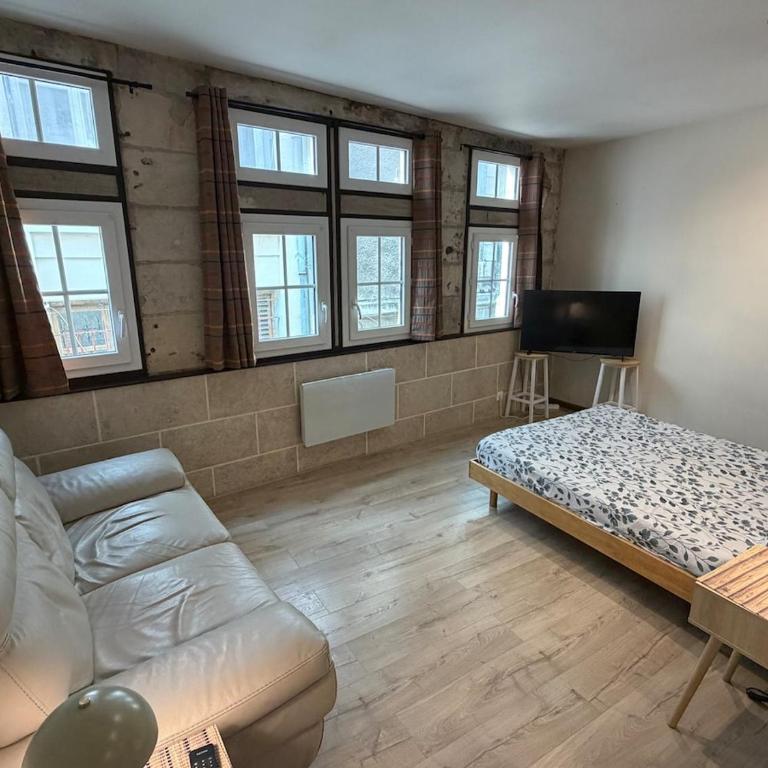 Grand studio dans le centre historique - Apartment mit 1 Schlafzimmer mit Stadtblick - 1