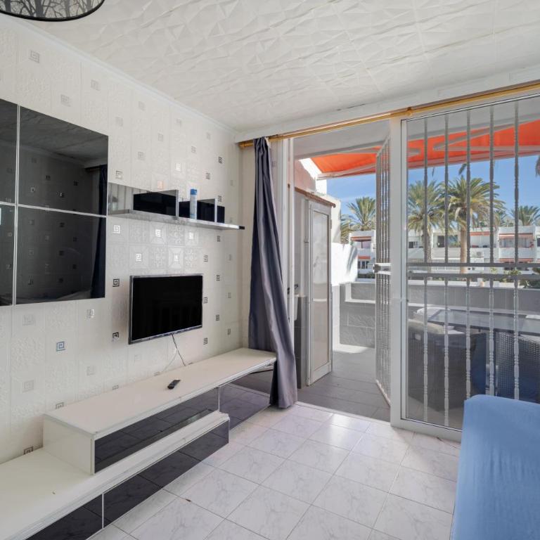 Cozy Stay with Pool - Apartamento de 1 dormitorio con vistas al jardín - 4