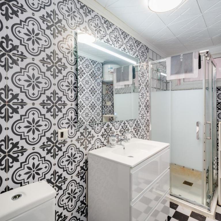 Cozy Stay with Pool - Apartamento de 1 dormitorio con vistas al jardín - 15