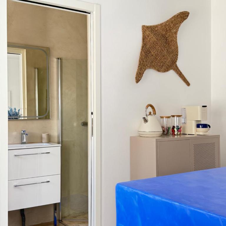 Esprit Majorelle maison de pêcheur à 250m de la mer - One-Bedroom House - 11