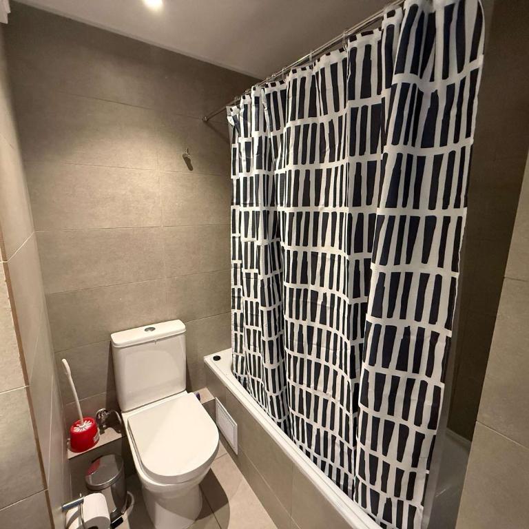 Cozy Dpt with Panoramic Views Perfect for 3 - Apartment - 6