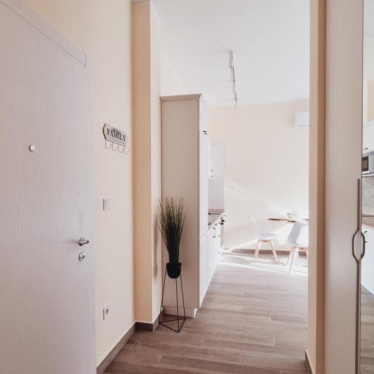 Sea breeze - One-Bedroom Apartment - 10