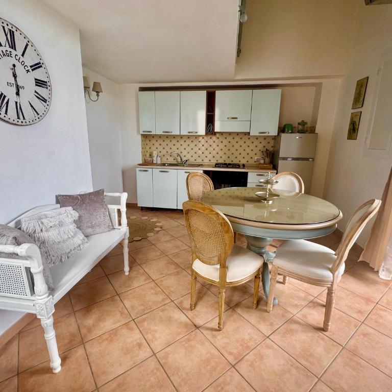 Villa Rosmary - Two-Bedroom Standard Apartment - 10