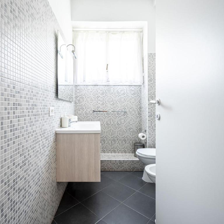 "Da Vinci Suite" Roma 7 min walk Metro AC WiFi 20 min Colosseum - Camera Matrimoniale con Bagno Privato - 9