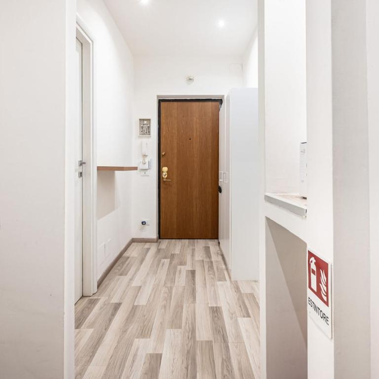 "Da Vinci Suite" Roma 7 min walk Metro AC WiFi 20 min Colosseum - Camera Matrimoniale con Bagno Privato - 3