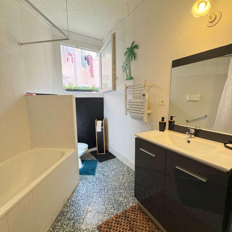 Cozy Cocoon Thermal Baths & Mountains - Apartment - 9