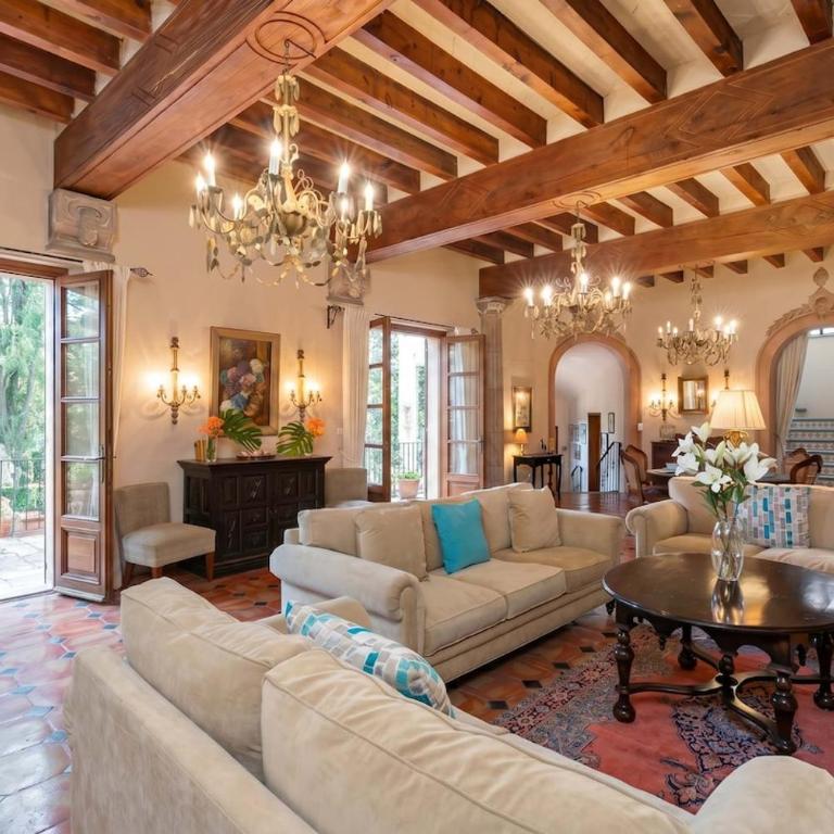 Casa de Inspiración, Grand Estate with Lush Gardens - Villa - 4