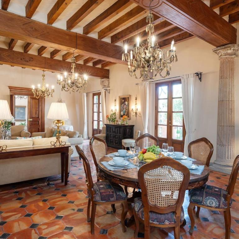 Casa de Inspiración, Grand Estate with Lush Gardens - Villa - 15