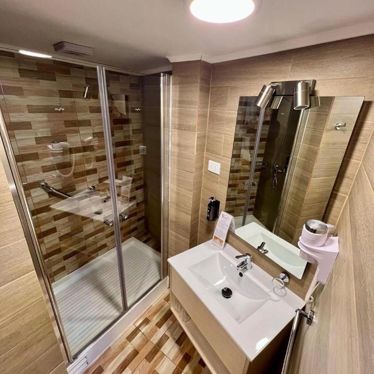 Hotel Vegas - Double Room - 9