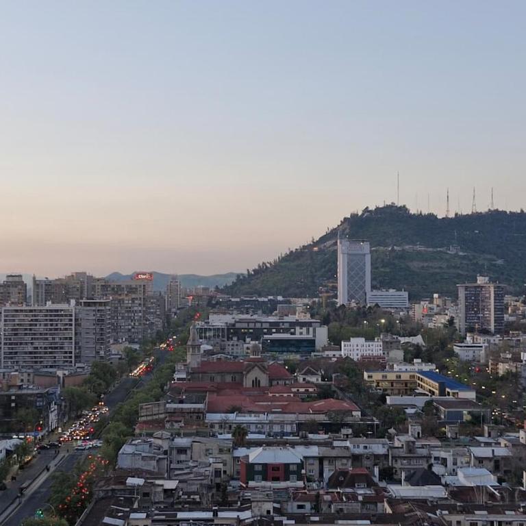Luminoso departamento cercano a Barrio Italia - Two-Bedroom Apartment with Balcony - 11