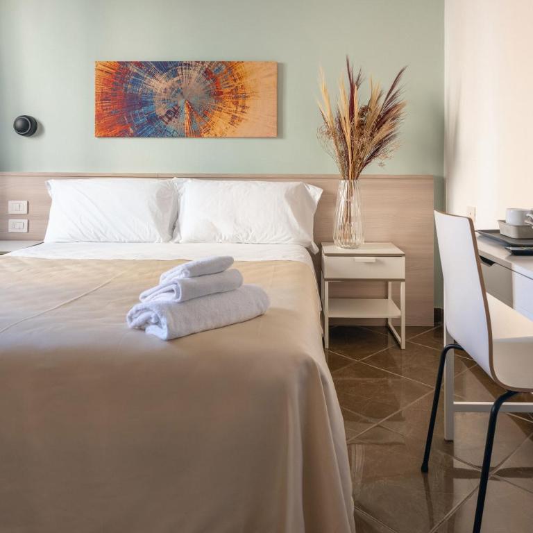 Hotel Nazionale - Double or Twin Room - 3
