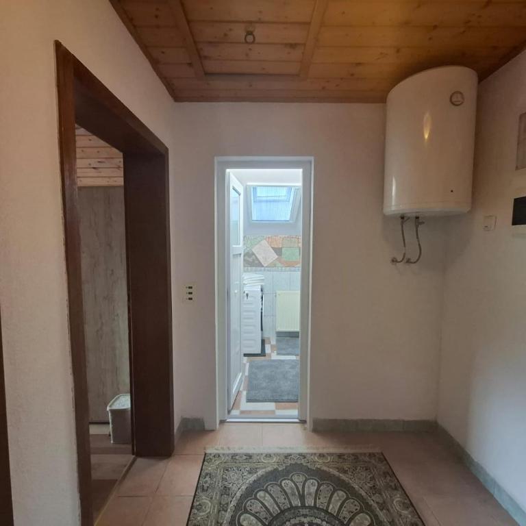 Amina River Apartment - Two-Bedroom Apartment with Lake View - 20