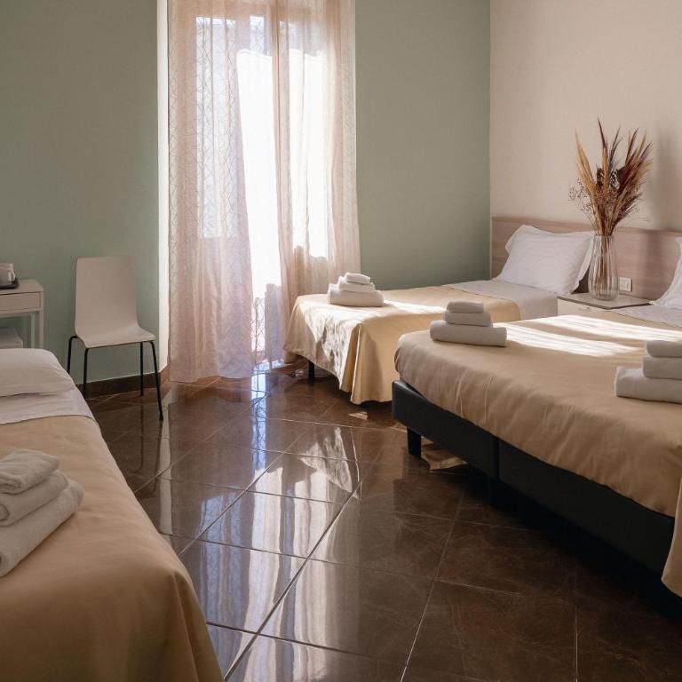 Hotel Nazionale - Quadruple Room - 2