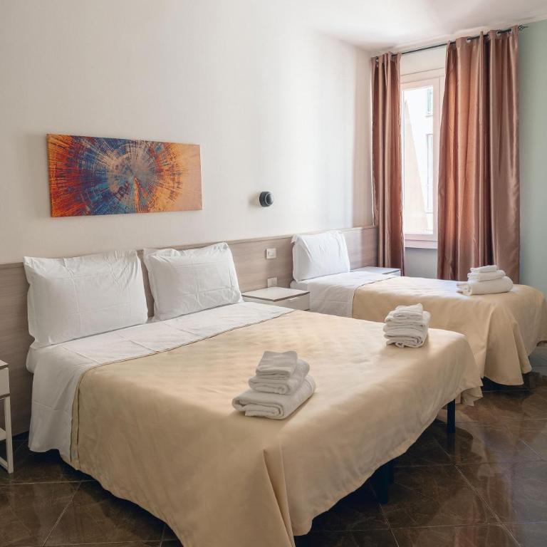 Hotel Nazionale - Triple Room - 4