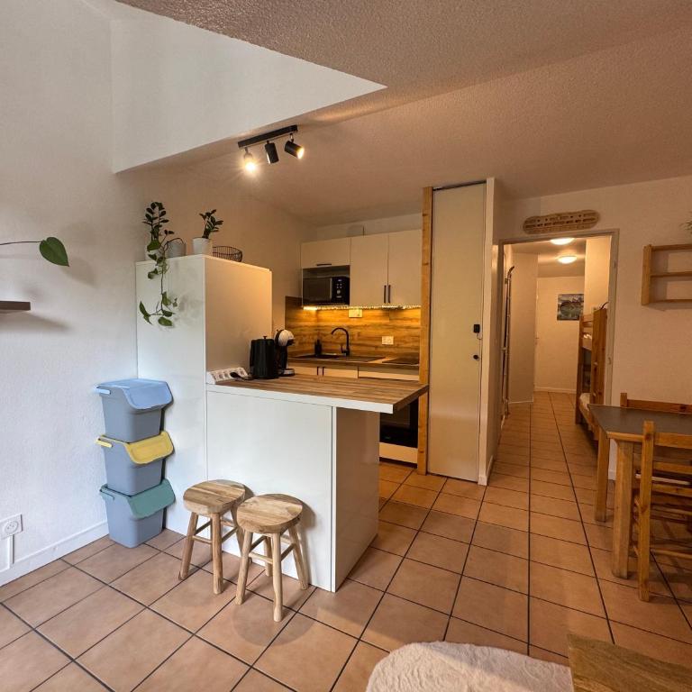 Au ptit Wimpy, T2 cosy plein centre, au pied du télécabine - Appartamento con 1 Camera da Letto con Vista - 2