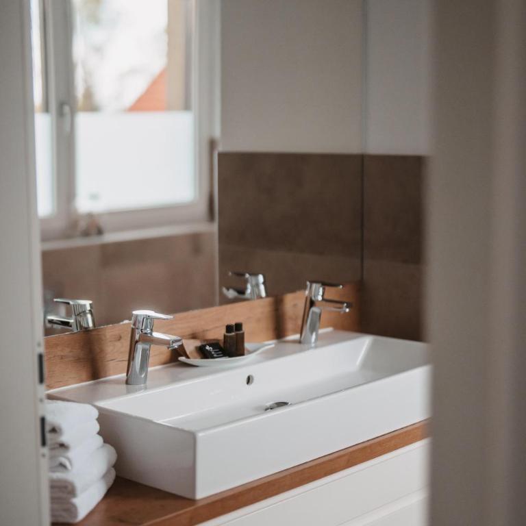 DER ZWEYTICK - Weingut, Buschenschank & Lodges - Apartment mit 3 Schlafzimmern - 8